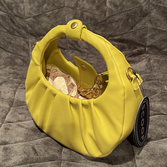 Crescent crossbody - Picture 2 of 4